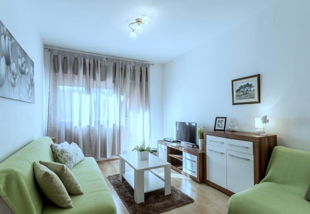 Apartment In Kastel Novi With Terrace, Air Conditioning, Wifi, Washing Machine 5104-2 Kaštela Zewnętrze zdjęcie