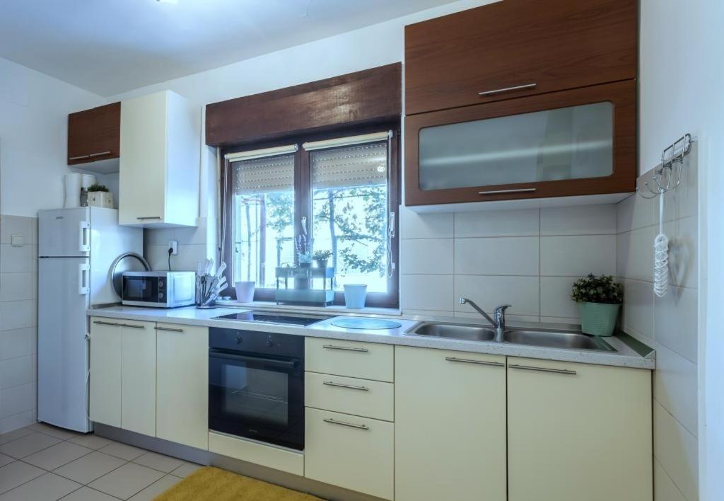 Apartment In Kastel Novi With Terrace, Air Conditioning, Wifi, Washing Machine 5104-2 Kaštela Zewnętrze zdjęcie